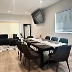 Hidden Gem In South La- Roomy, Quiet & Central